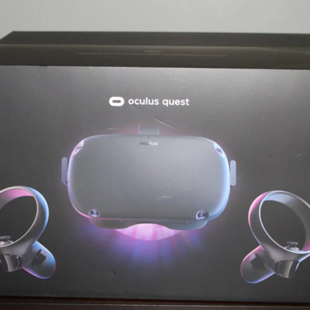 Oculus Quest Standalone Virtual Reality Gaming Headset Bundle - 128GB